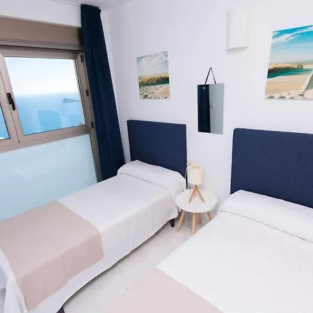 Sky High On The 38th Floor - Sea Views *