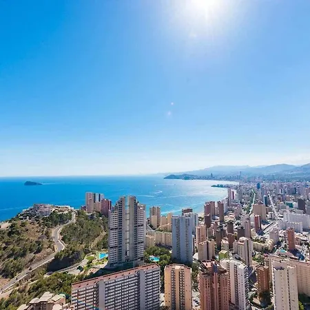 Apartment Sky High On The 38th Floor - Sea Views *