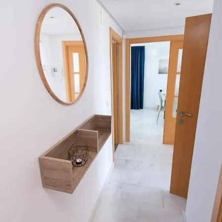 Sky High On The 38th Floor - Sea Views Apartment