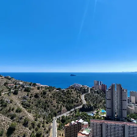 Sky High On The 38th Floor - Sea Views Appartamento *